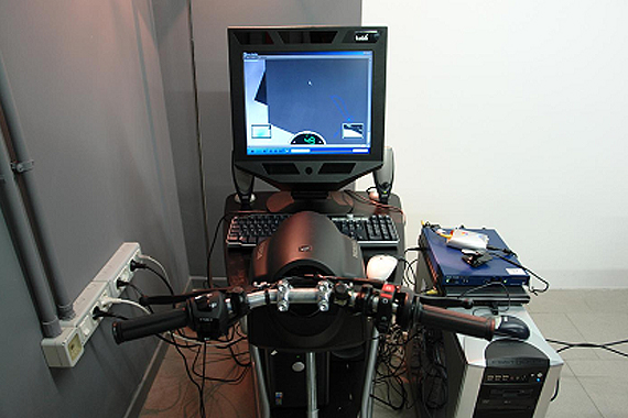 Strumenti a controllo oculare quali eye tracking devices like CARS, Infant Cognitive Lab, HTLab utilizzati all'Università di Padova