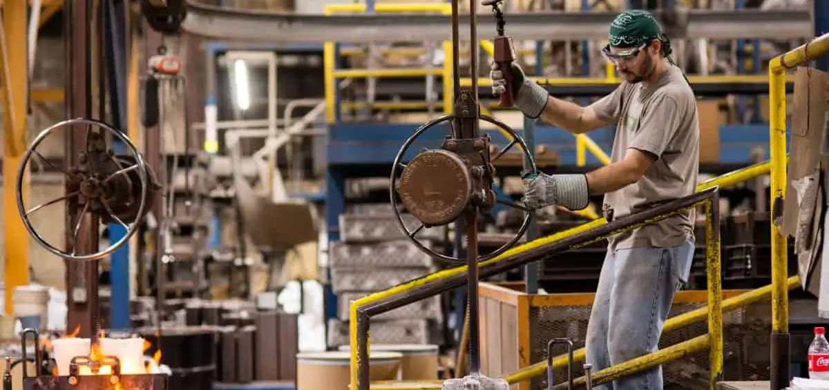 foundry worker eye tracking technology
